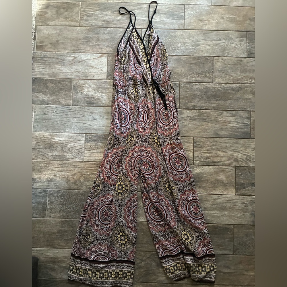 Xhilaration Women’s Jumpsuit Largr